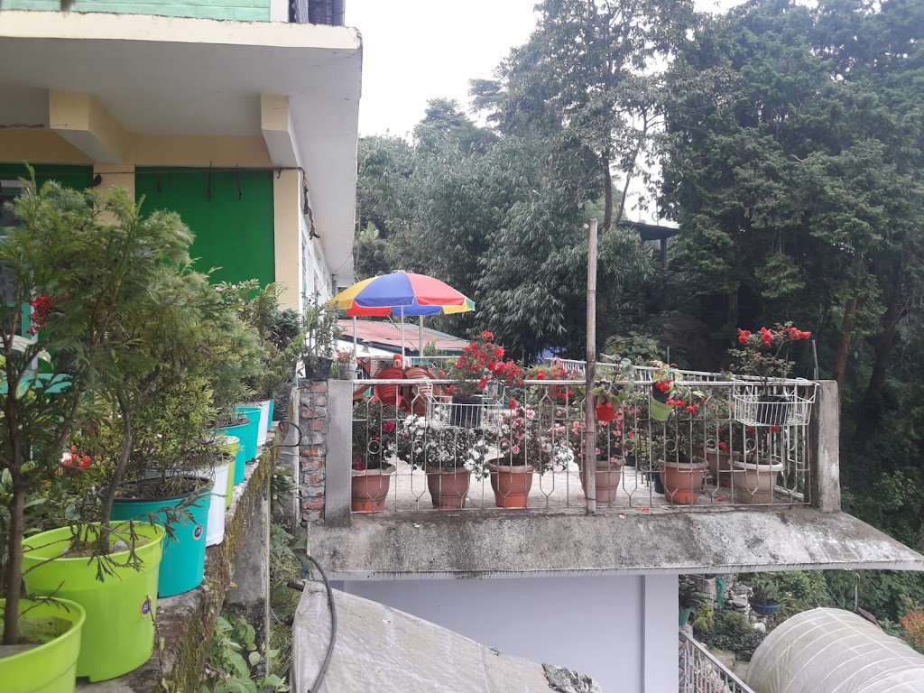 Kusuman Homestays