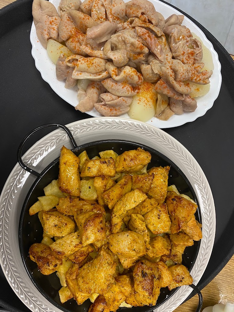 Bar Torrelavega — Comida y bebida
