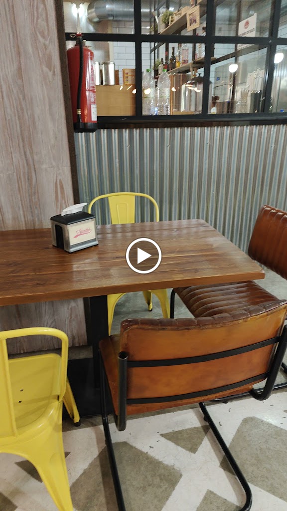 Cafeteria Santiago — Videos