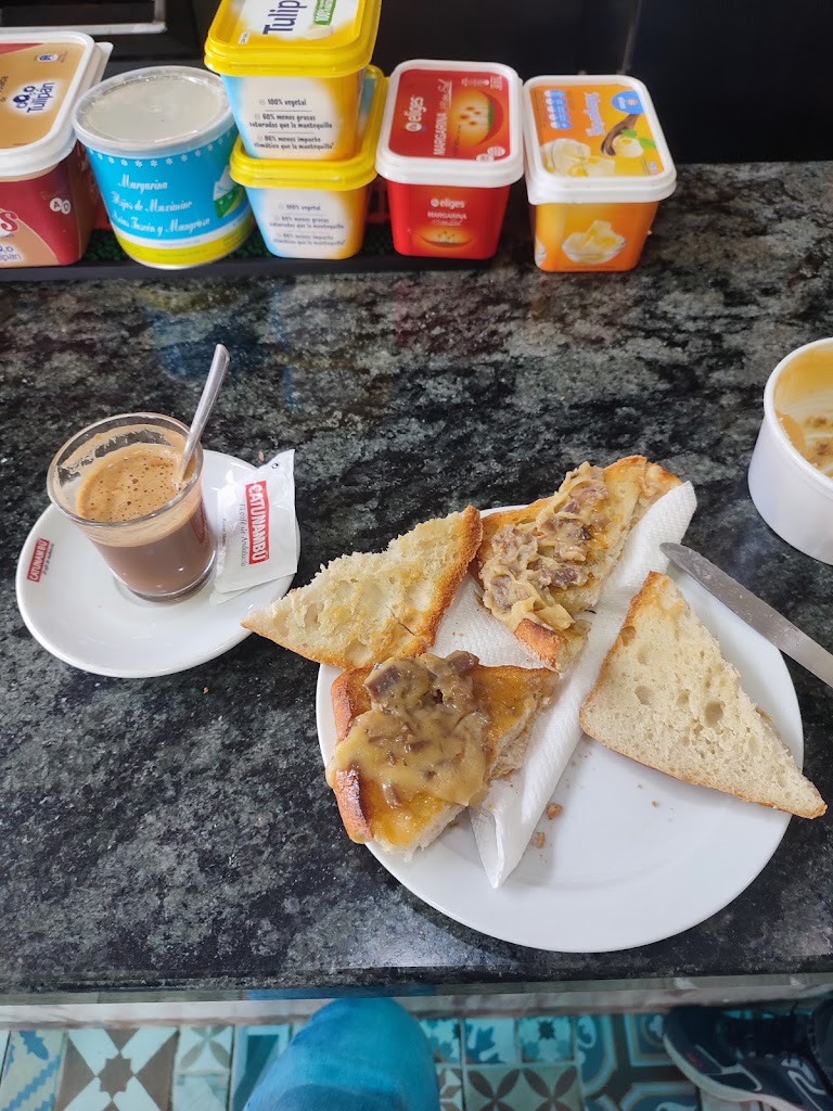 Cafe Bar Miguelito — Cafe