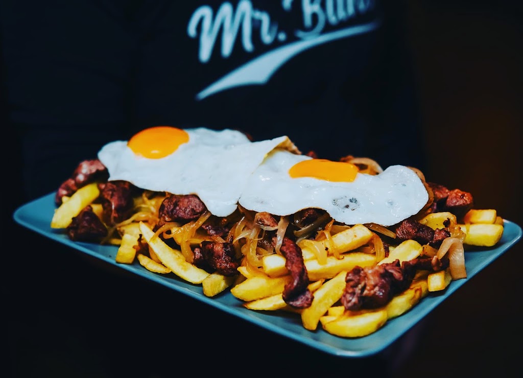 Bar Mr buho drink and food — Comida y bebida