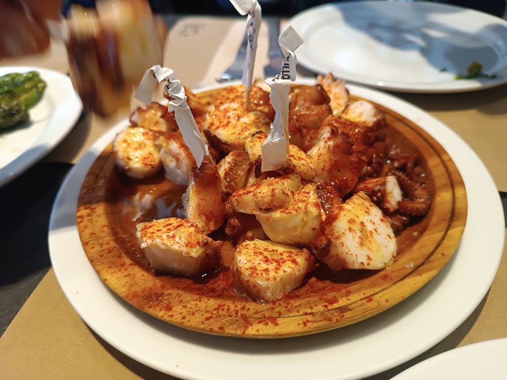 Taberna del puerto — Comida y bebida