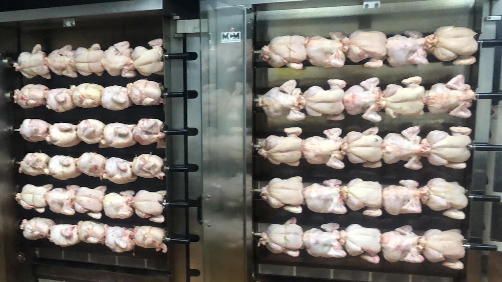 Especialidad en pollos asados Hermanos Fernandez Ruiz