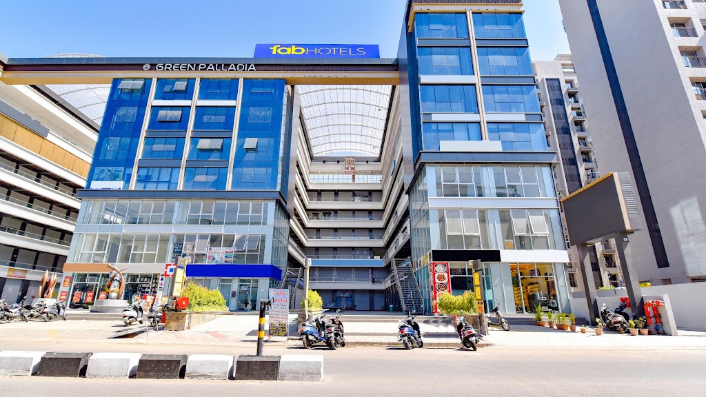 Fabhotel Gold Palace Hotel In Adajan Surat