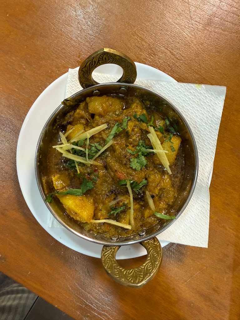 LA TURCA BAR RESTAURANTE HALAL — Comida y bebida