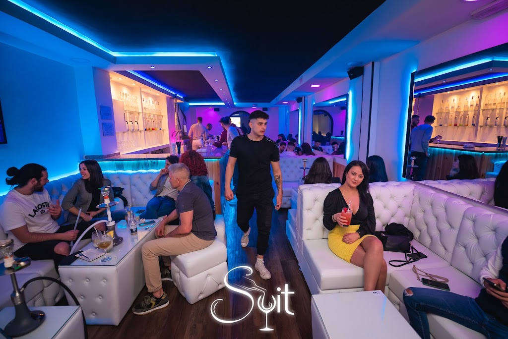 Suit Lounge Bar