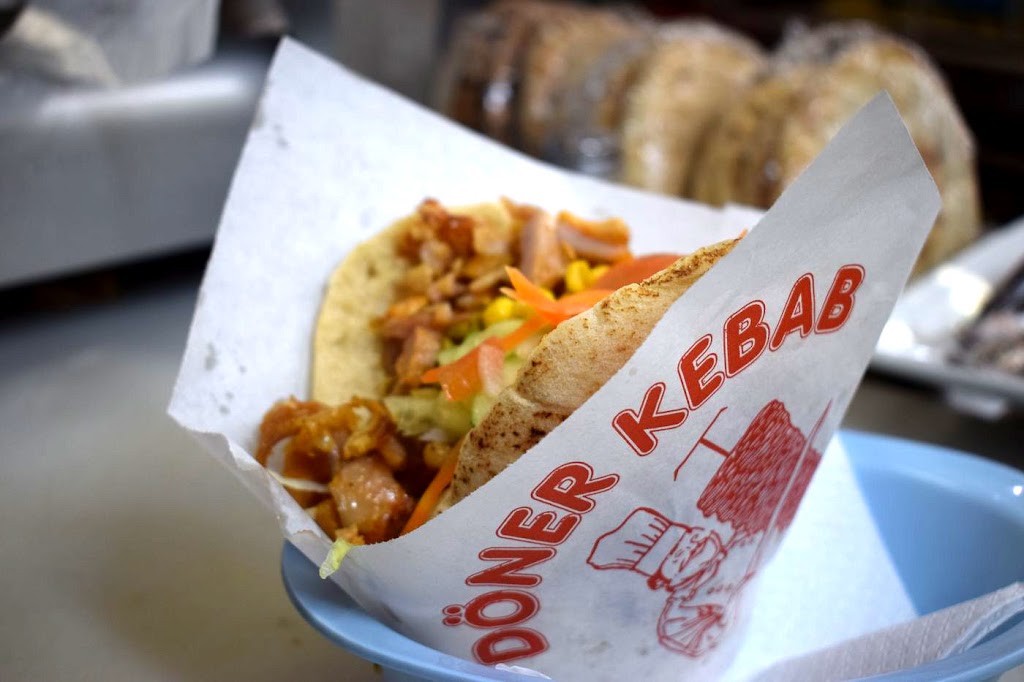 Akitespero — Comida y bebida