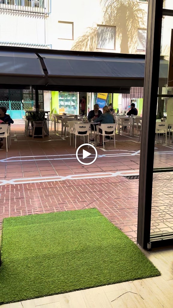 El Cafe de Ines — Videos