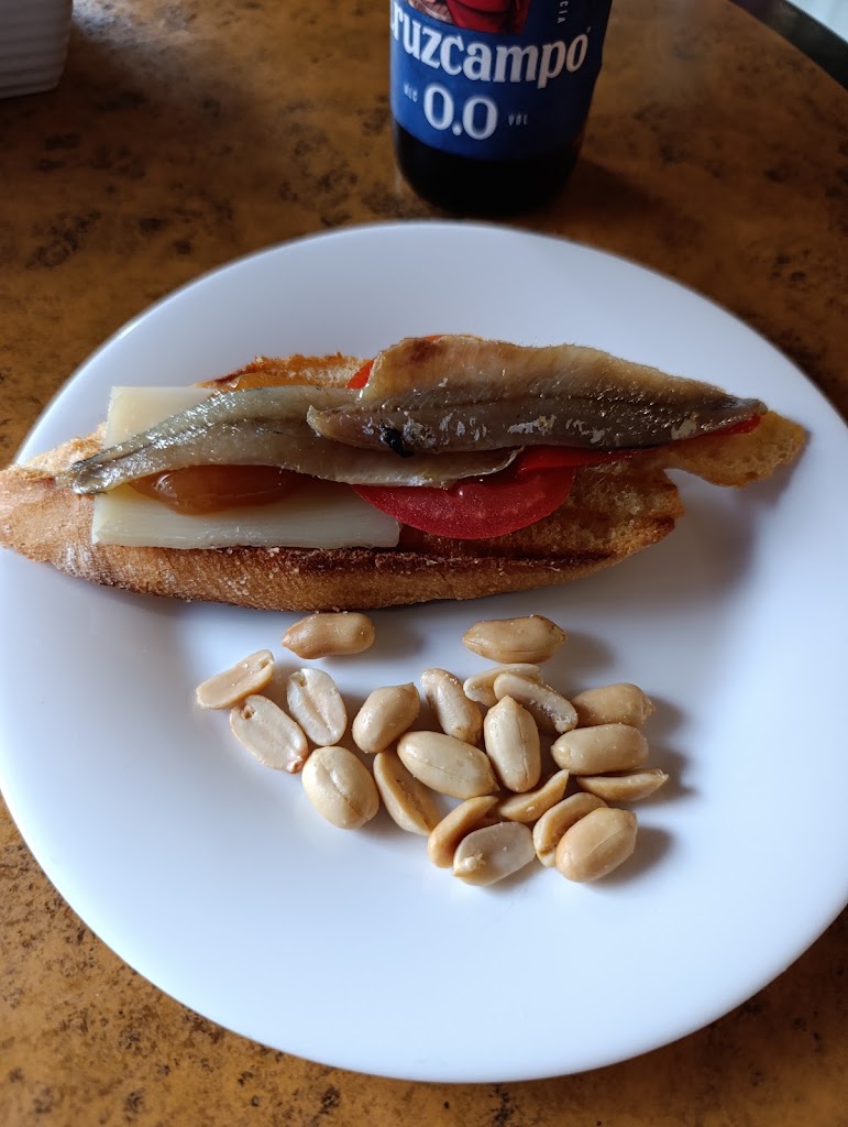 Cafe-Bar "Gwendoline" — Mas recientes