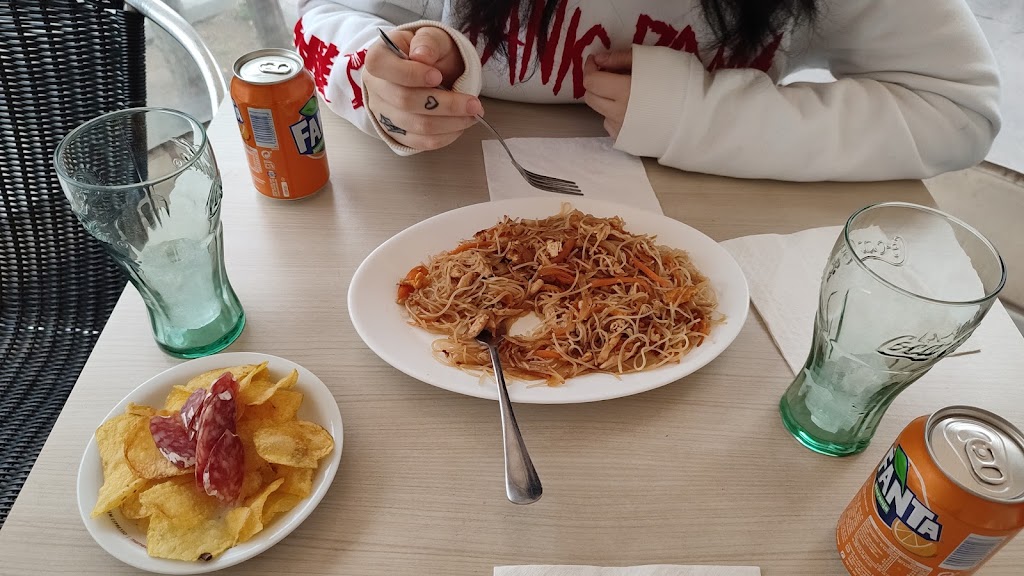 Bar Pitimini.. — Comida y bebida