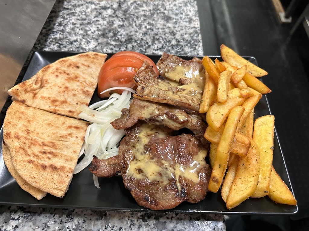 SANTORINI SUVLAKI Bar Restaurante — Souvlaki