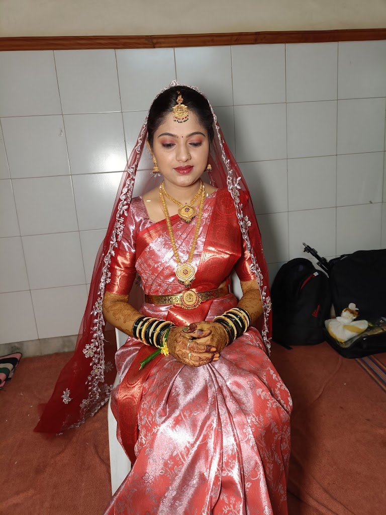 Royal Ladies Beauty Parlour