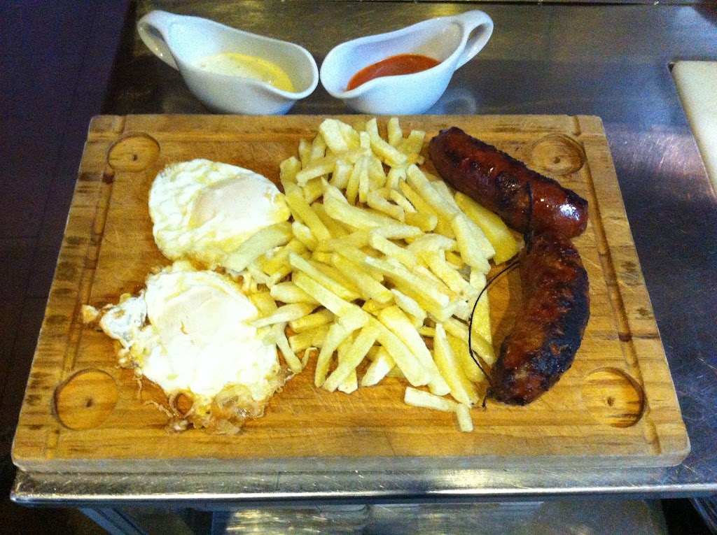 Restaurante Parrillada "O Recuncho" — Comida y bebida
