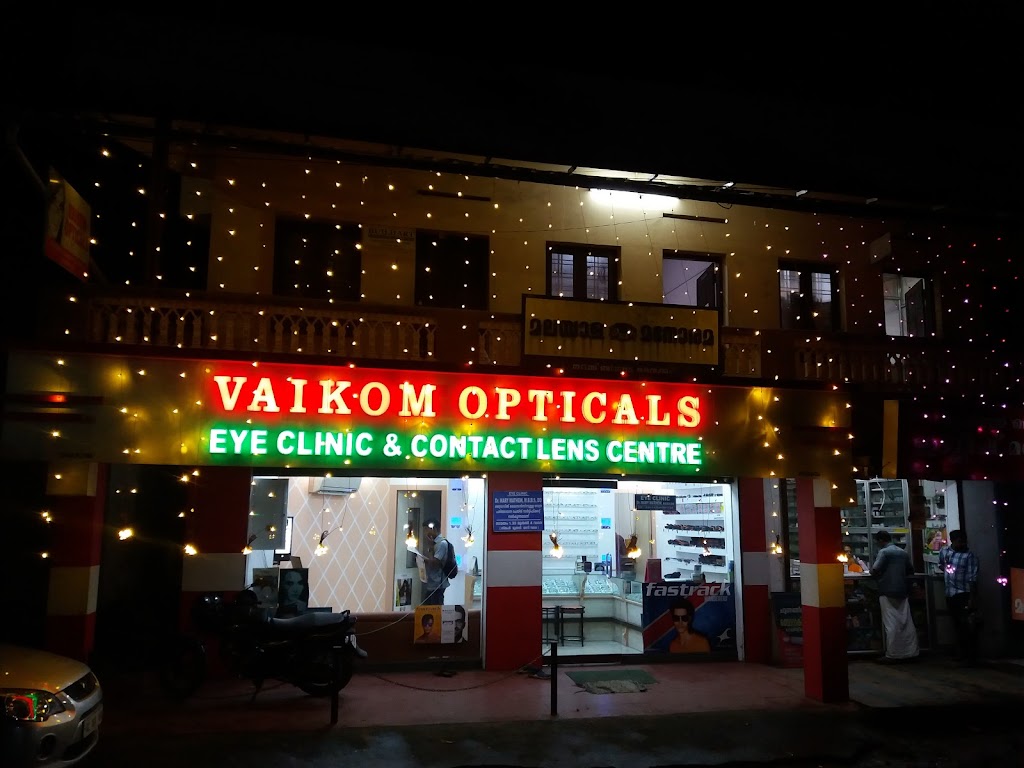Vaikom Opticals Eye Clinic Contact Lens Centre