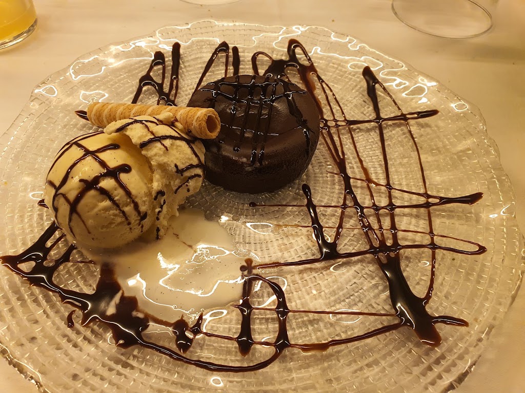 Restaurante La Ricarda — Comida y bebida