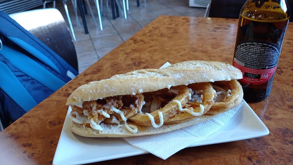 Smile Cafe — Comida y bebida
