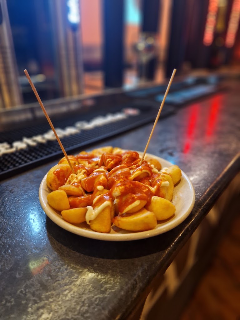 Tramuntana Beer House — Comida y bebida