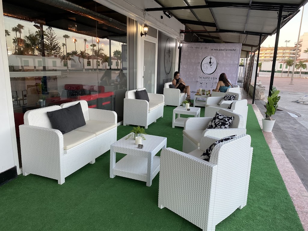 The Horse's Den Cocktail Shisha Club