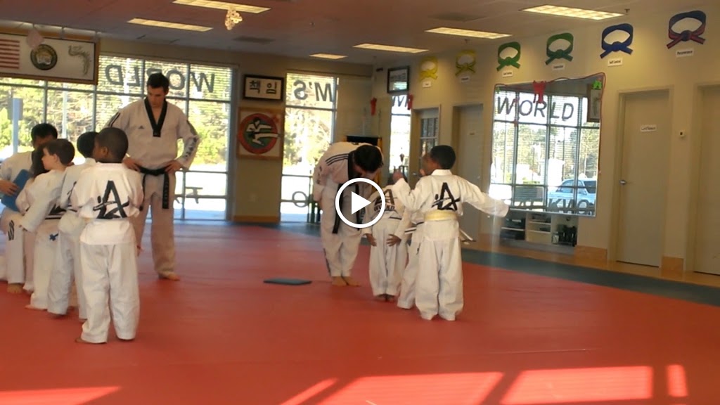  MASTER SHIM'S WORLD CLASS TAE KWON DO