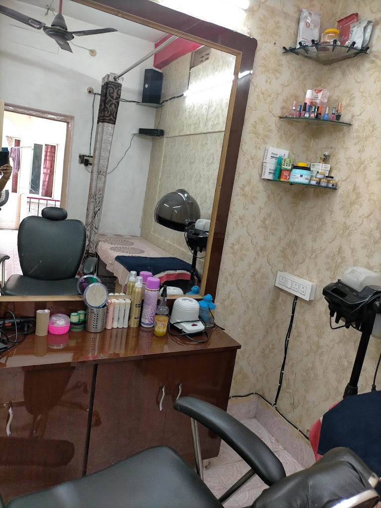 Sri Pushpa Beauty Parlour