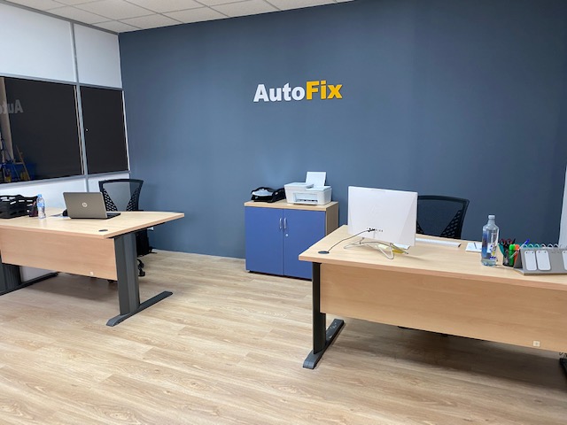 Talleres AutoFix Elche — Interior