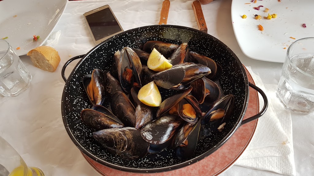 Cafeteria Barbiguera — Comida y bebida