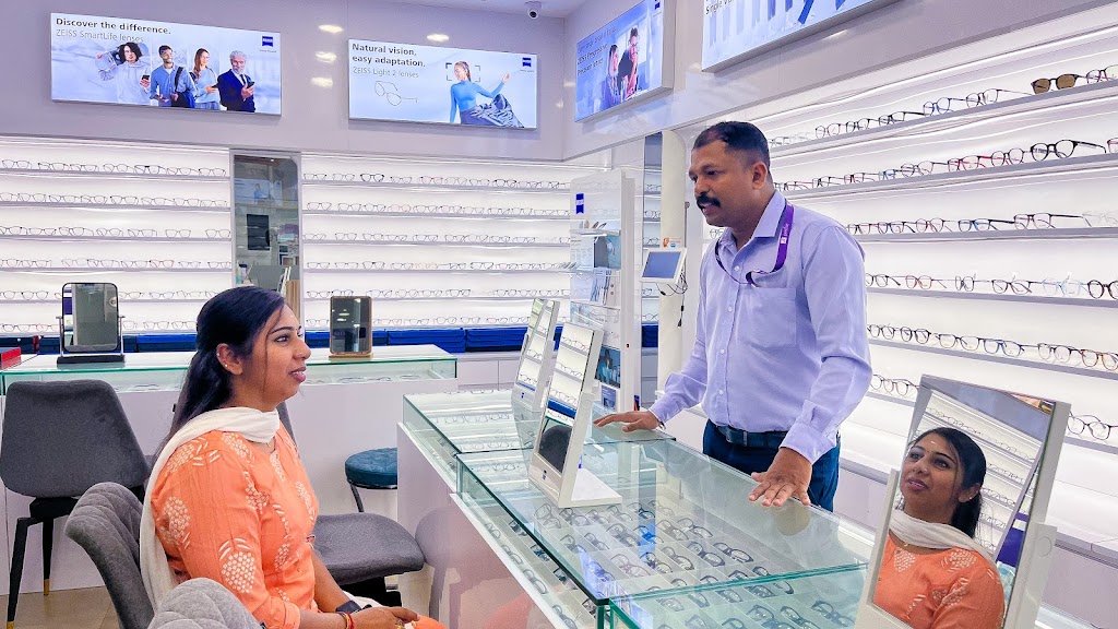 Precise Optical Centre