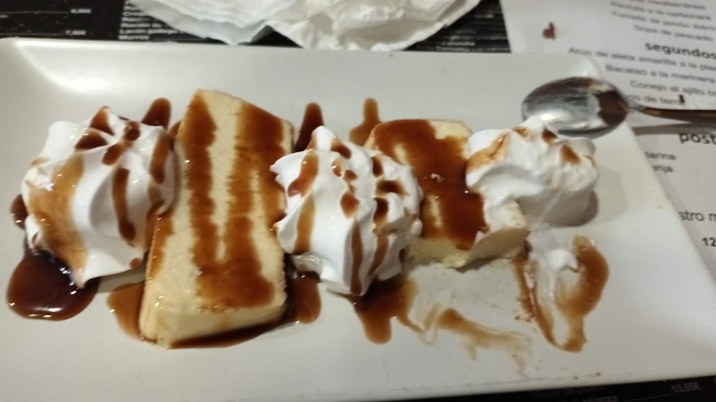 101 Restaurante Viladecans desde 1998 — Comida y bebida