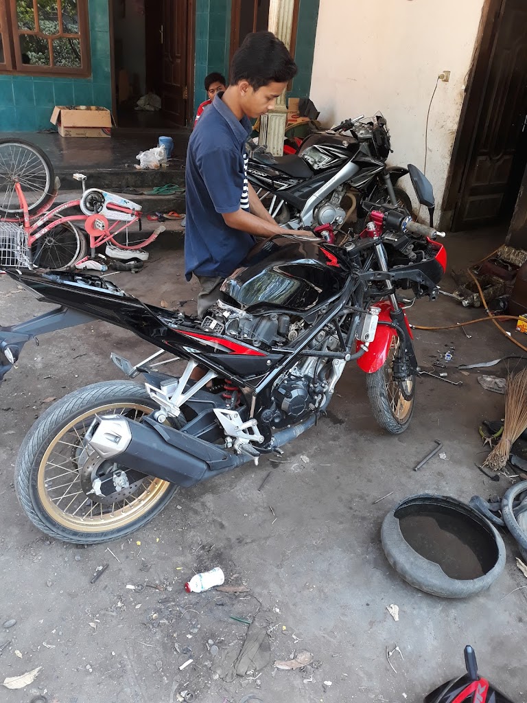 BENGKEL MOTOR & MOBIL