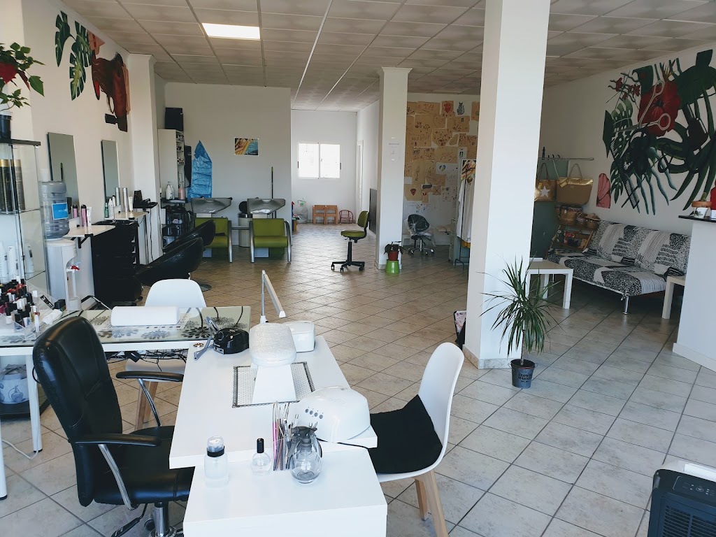 PELUQUERIA ALTEA B&N — Interior