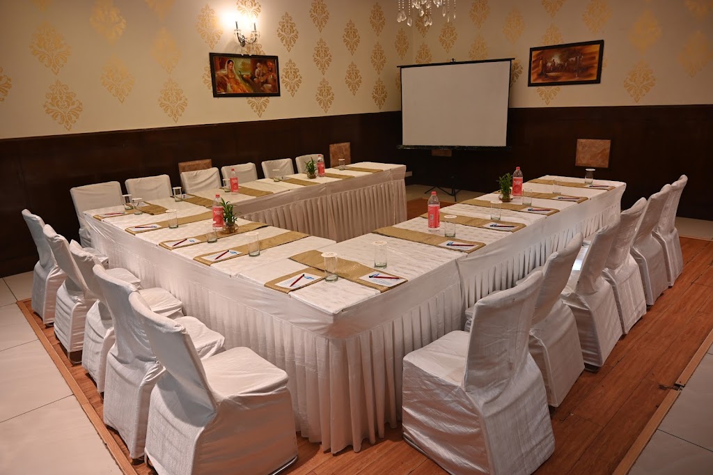 Deventure Hotel Karnal