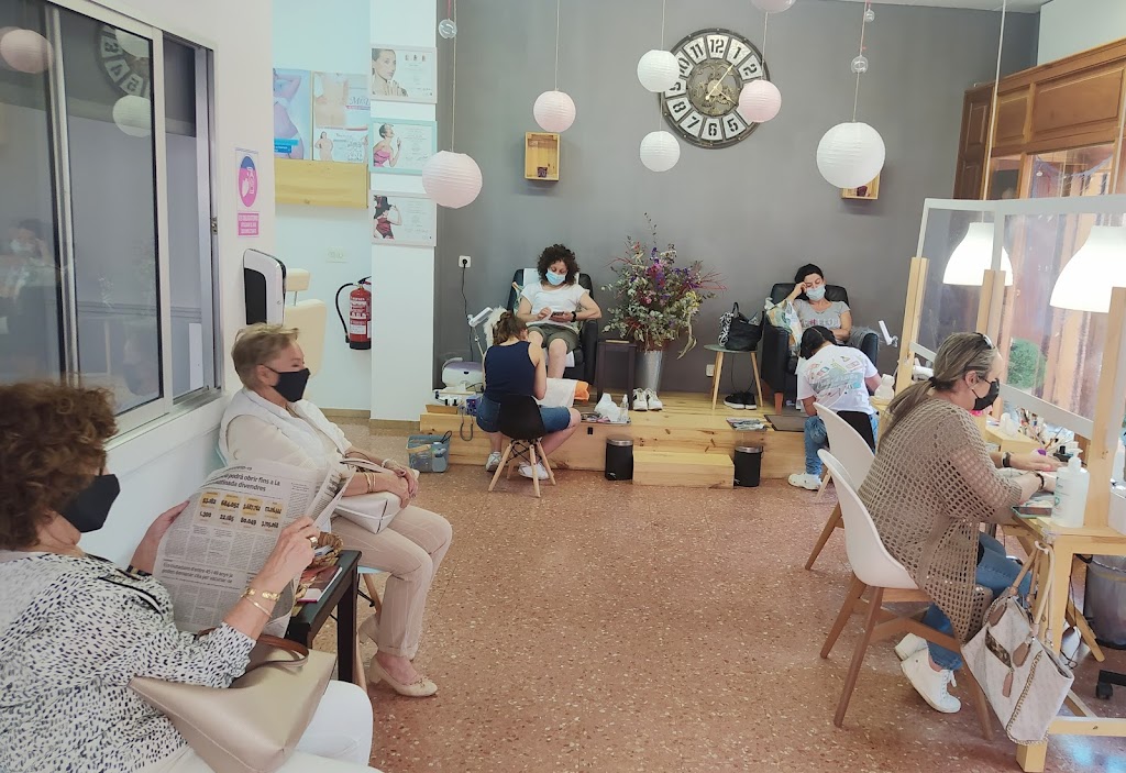 CENTRO DE ESTETICA (TORREDEMBARRA)- YESICA NIETO