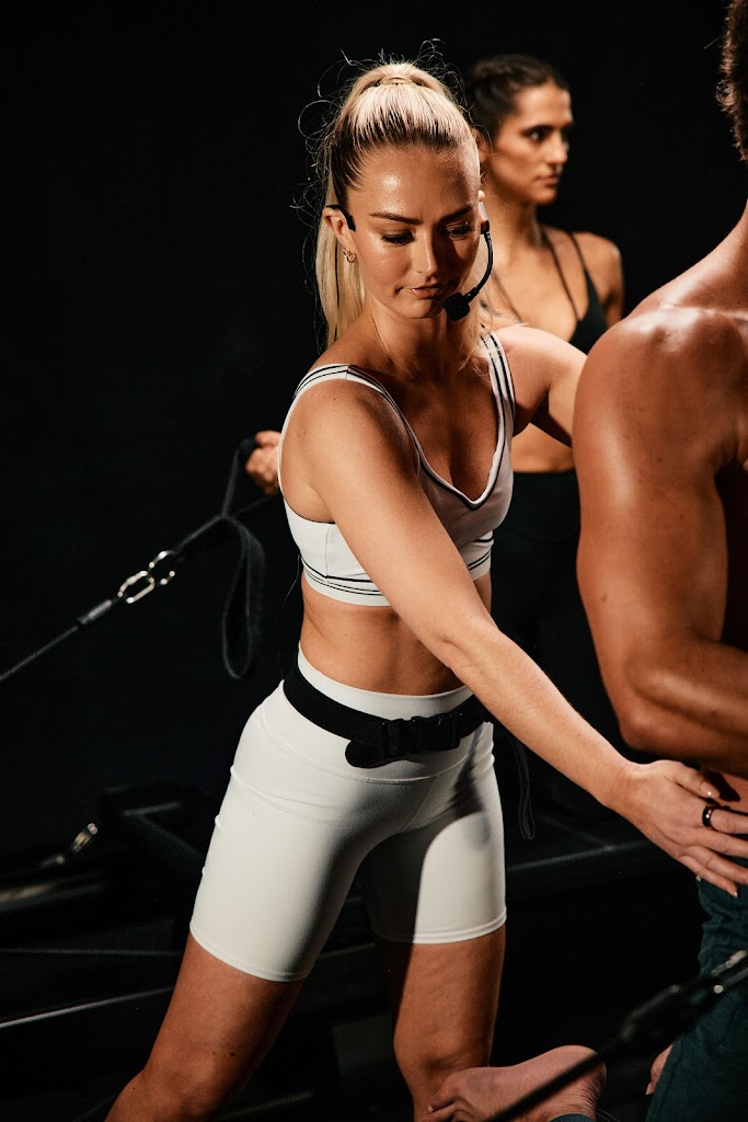  SOLOS Pilates Studio Fitness