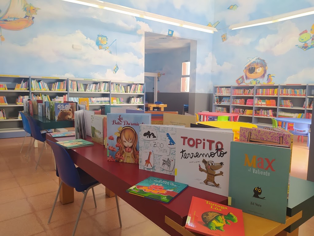 Biblioteca Publica Municipal Miguel Galindo — Del propietario