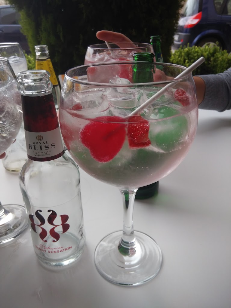ENVY DISCOBAR — Comida y bebida