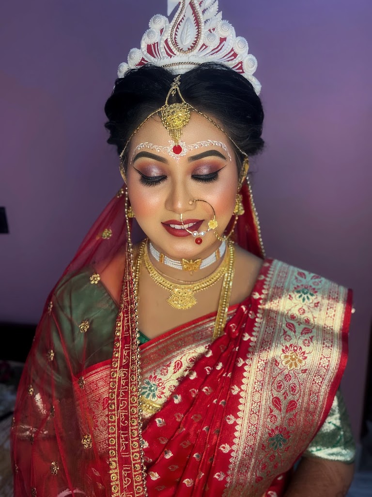 Priya S Glamour World