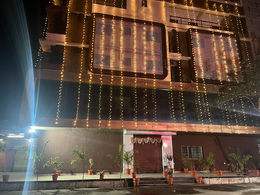 Saregama Family Restaurant And Bar And Lodding
