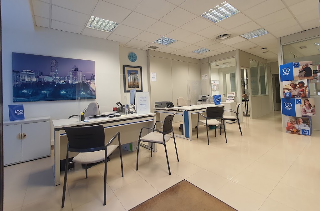 Agencia de Santalucia Seguros — Interior