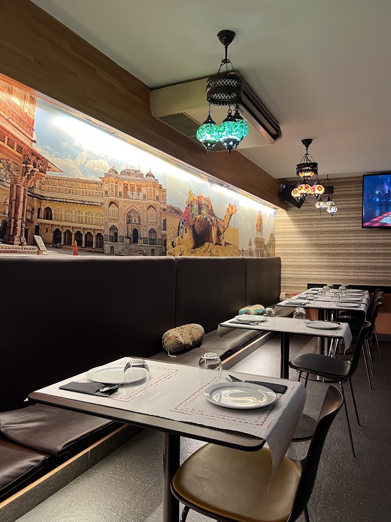 Restaurante INDIA GATE VITORIA — Ambiente