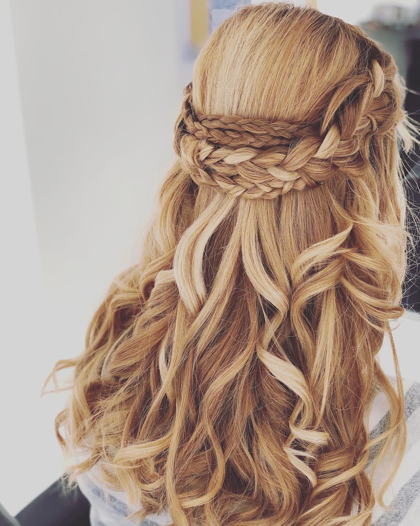 IMPERFECT HAIR BEAUTY & LOUNGE — Peinado