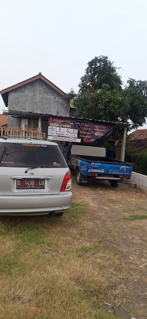 BENGKEL MOBIL GARASI MOTOR