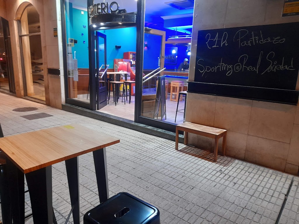 Bar Criterio — Ambiente