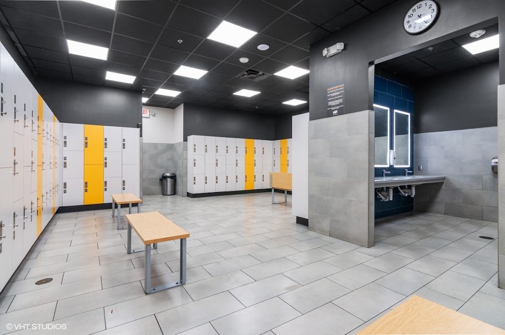  Crunch Fitness - Matthews