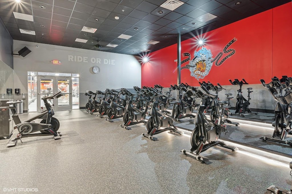  Crunch Fitness - Fayetteville
