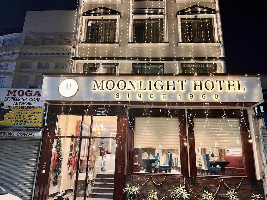 Moonlight Hotel