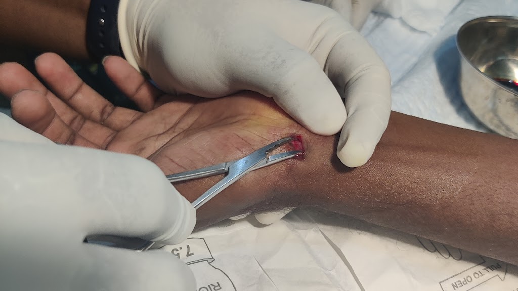 Dr. Shanthi Hospital 24 Hrs Emergency