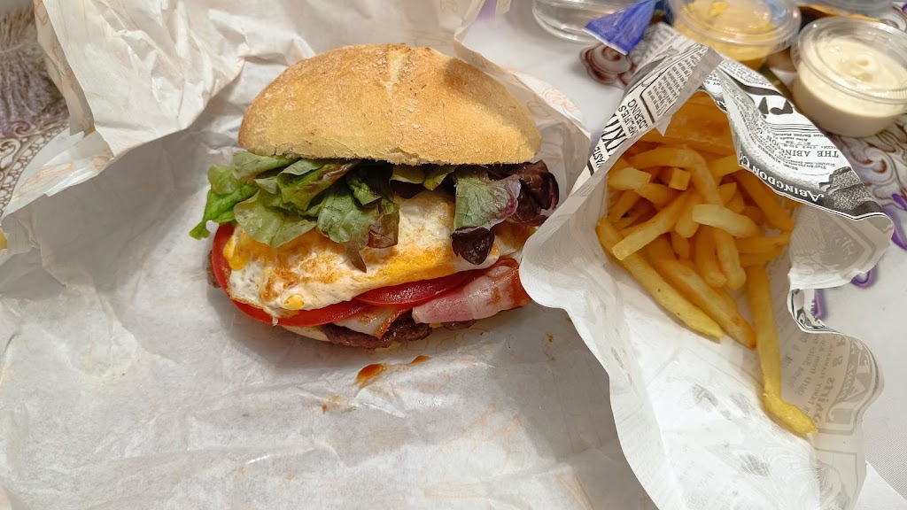 Restaurante La Palmera — Hamburguesa