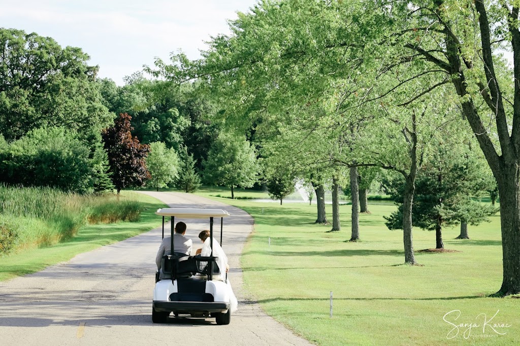  Muskego Lakes Country Club
