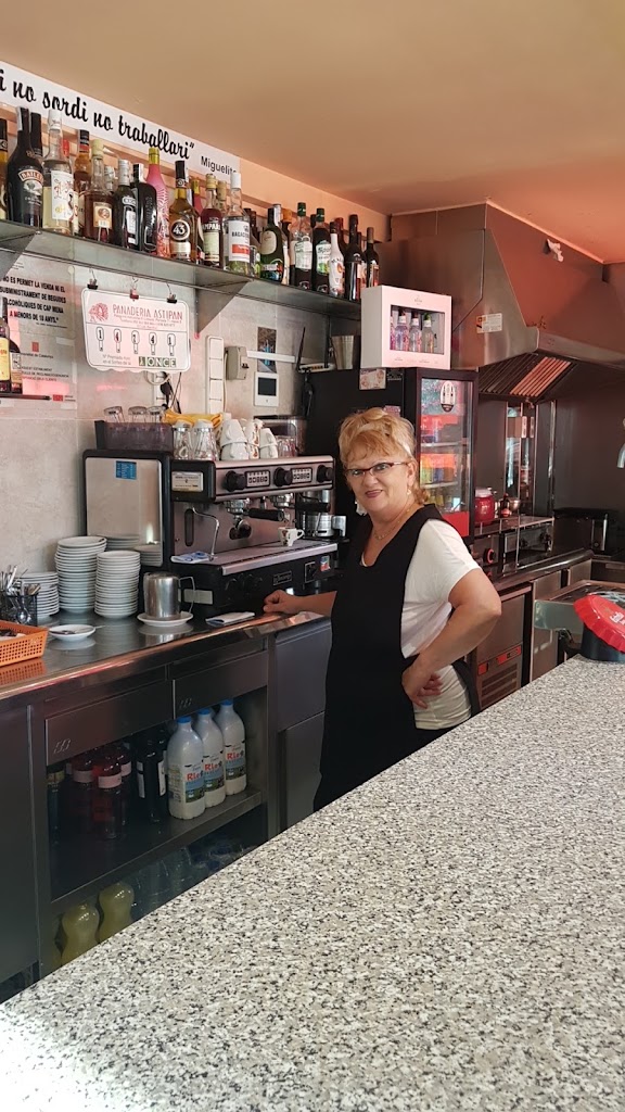 Bar El Bodegon3 — Ambiente