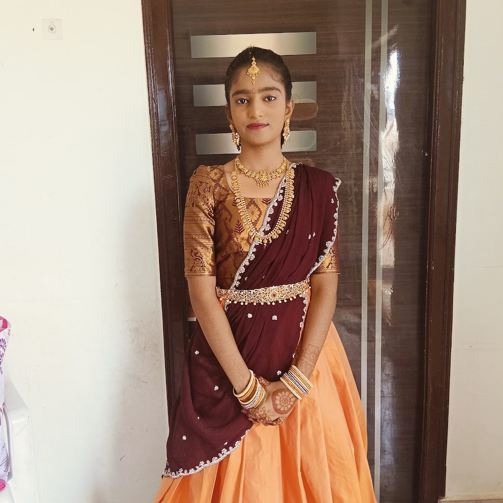 Beauty Look Bridal Makeup Artist Vlcc Certified Professional